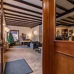 Dufour Hotel 3*