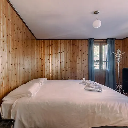 Dufour 3* マクニャーガ