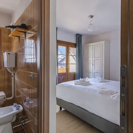 Dufour Hotel 3*