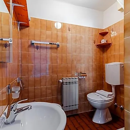 Dufour Hotel 3*