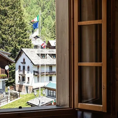 Dufour Hotel